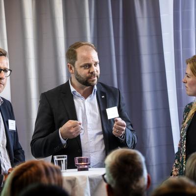 Glasbranschföreningens ordförande Jonas Nilsson, vd Erik Haara och kommunikatör Elin Storäng